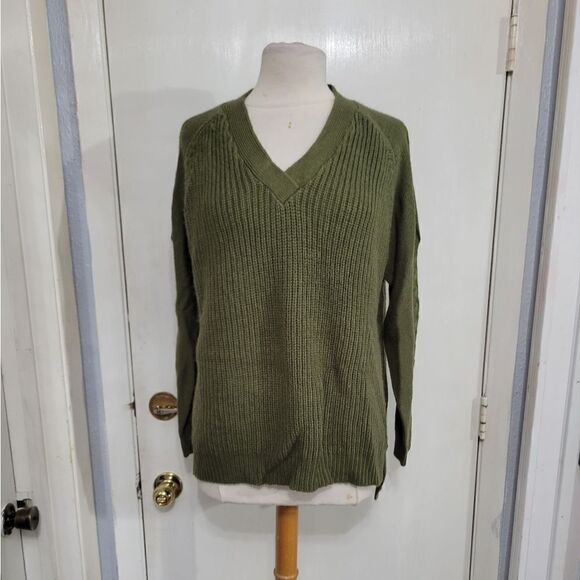 Moral fiber sweater - Picture 8 of 12